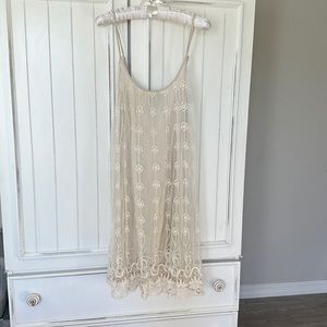 Angie crochet/lace dress with spaghetti straps. size Medium🤍